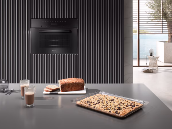 Miele H7240BM-OBBL Built In Microwave Combi Oven in Black