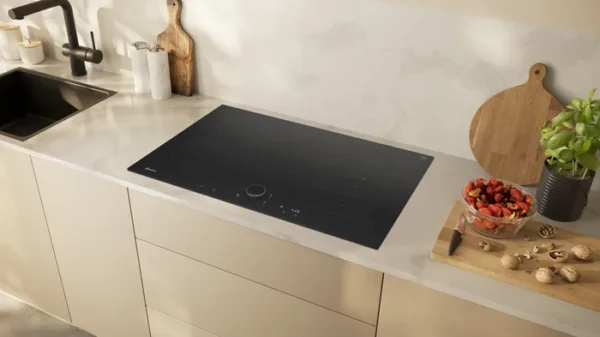 Neff T68FUV4L0 80cm Induction Hob in Black Glass