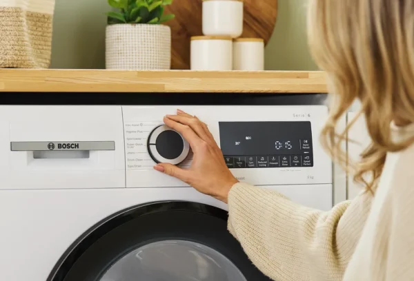Bosch WGG24400GB 9kg 1400rpm Freestanding Washing Machine in White