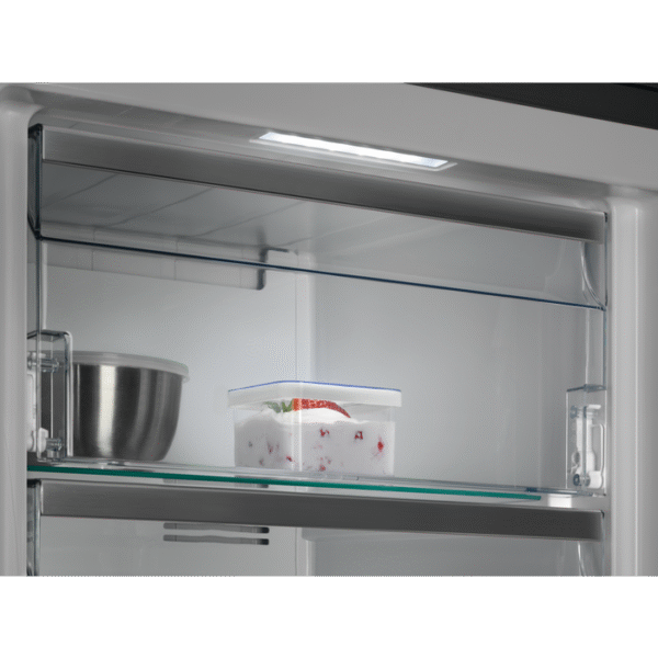 AEG AGB728E2NW 186cm Freestanding Freezer