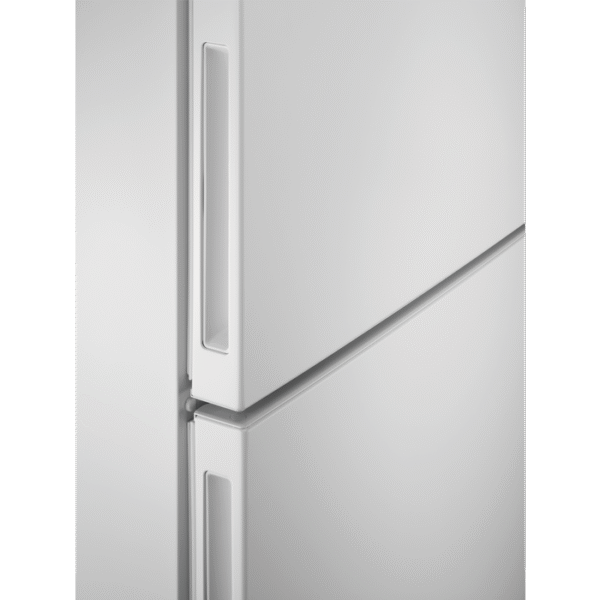 AEG RCB636E5MW 201cm Freestanding Fridge Freezer