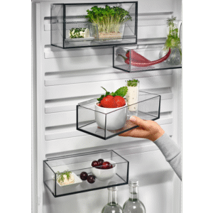 AEG RCB732E5MX 186cm Freestanding Fridge Freezer