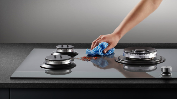 Fisher & Paykel CG604DLPGB4 60cm 4 Burner LPG Gas Hob