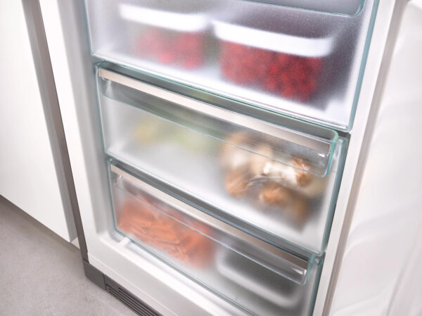 Miele FNS28463E Freestanding Freezer with NoFrost & IceMaker - 4