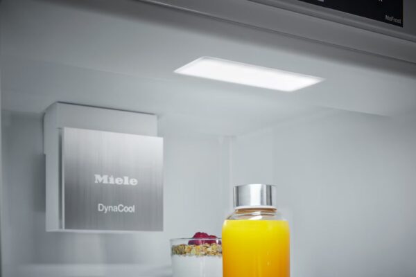 Miele KFN7833D Built In Fridge Freezer