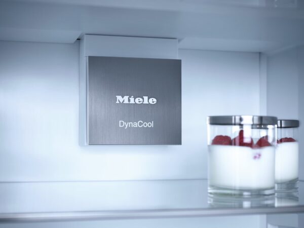 Miele KFN7833D Built In Fridge Freezer