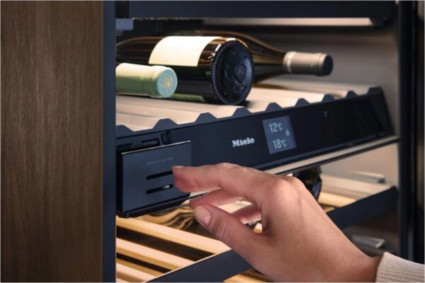 Miele KWTUS7074F Built Under Wine Conditioning Unit
