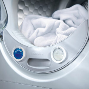 Miele TEH785WP 9kg Freestanding Heat Pump Tumble Dryer - 3