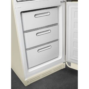 Smeg FAB32RCR5UK 50’s Style 60/40 Freestanding Right Hinge Fridge Freezer Cream